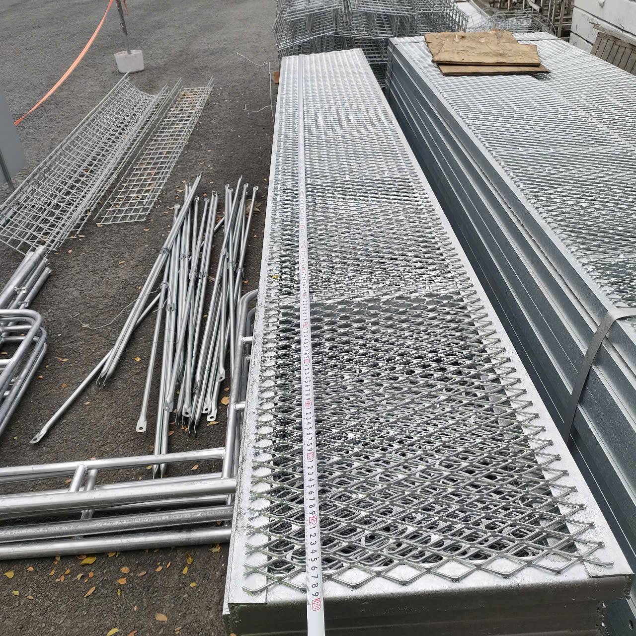 SÀN THAO TÁC LƯỚI MẮT CÁO GIÁ RẺ NHẤT TẠI QUẢNG NGÃI