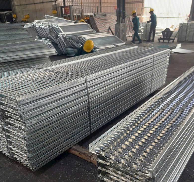 SÀN THAO TÁC KIM CƯƠNG GIÁ RẺ NHẤT TẠI TÂY NINH