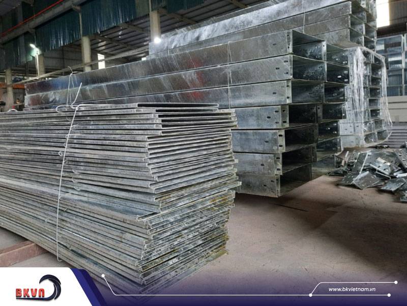 MÁNG CÁP MẠ KẼM NHÚNG NÓNG GIÁ RẺ TẠI BÌNH PHƯỚC