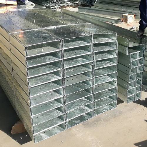 MÁNG CÁP MẠ KẼM NHÚNG NÓNG GIÁ RẺ TẠI LONG AN