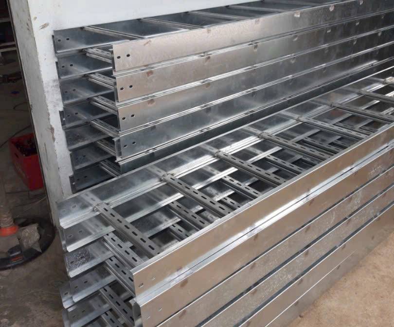 THANG CÁP 600X100 GIÁ RẺ 