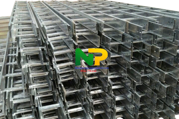 CTY SẢN XUẤT THANG MÁNG CÁP GIÁ RẺ TẠI ĐÀ NẴNG
