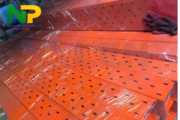 KHAY CÁP - CABLE TRAY  400X50 GIÁ RẺ  NHẤT THỊ TRƯỜNG TẠI BÌNH DƯƠNG