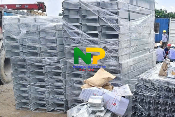 Thang cáp mạ kẽm nhúng nóng